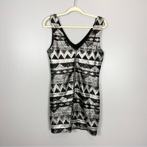One Clothing Mini Sequence Dress size M Black, Gold Silver - Picture 6 of 7